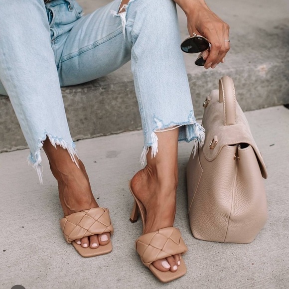 Vince Camuto Brelanie Sandal light brown in size 9 - Picture 2 of 16